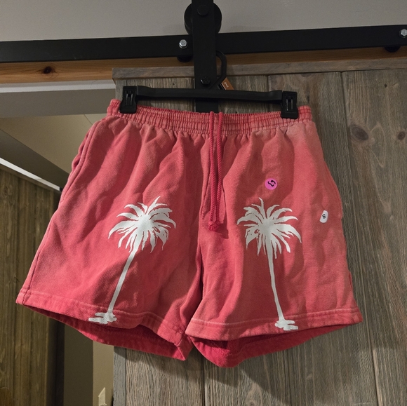 Madhappy Pants - Madhappy Fleece Shorts